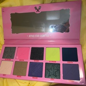 JEFFREE STAR COSMETICS BEAUTY KILLER 2 EYESHADOW PALETTE